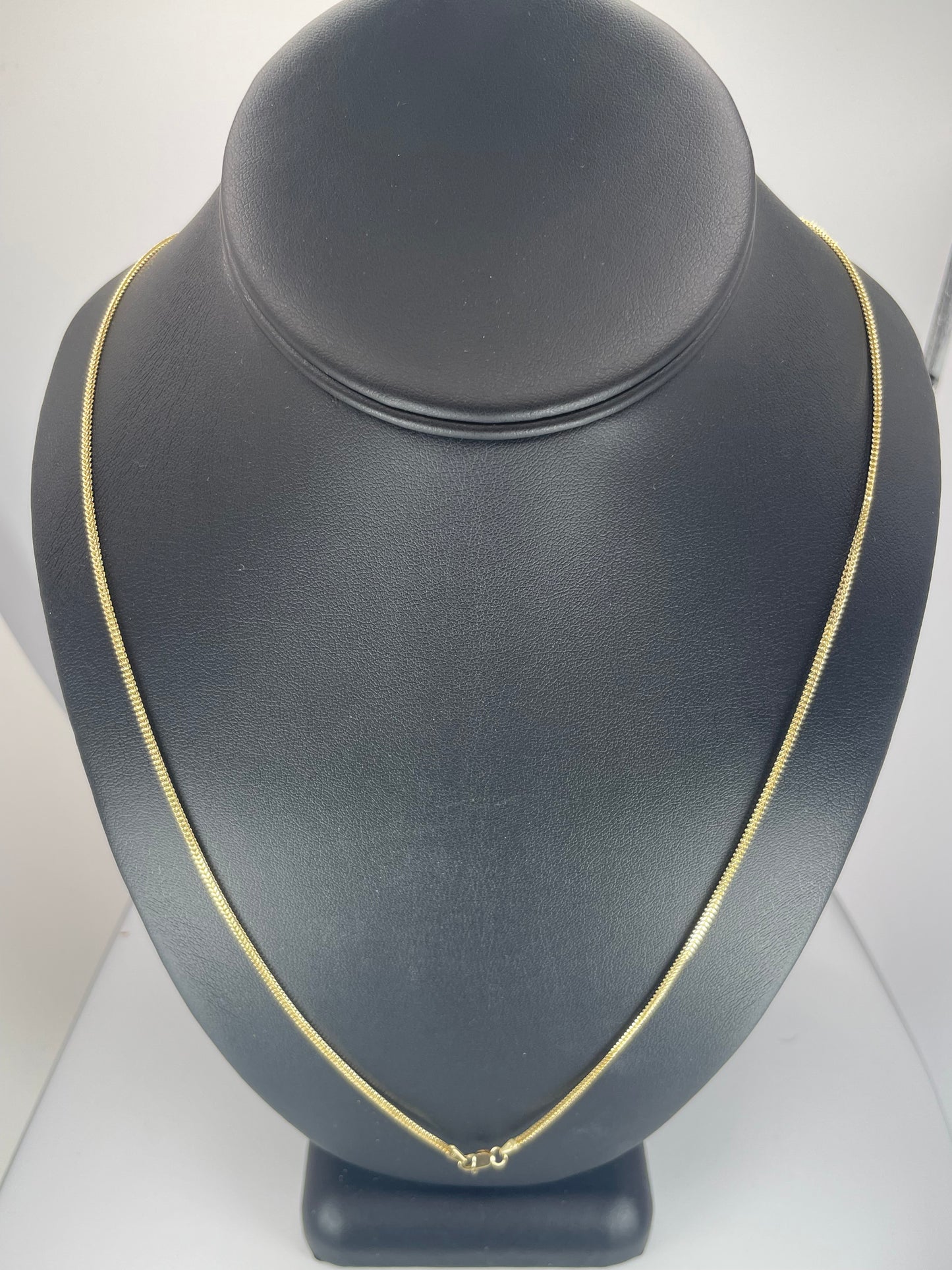 10K Gold 2.5gmHollow Franco 1mm 24 chain $165.00