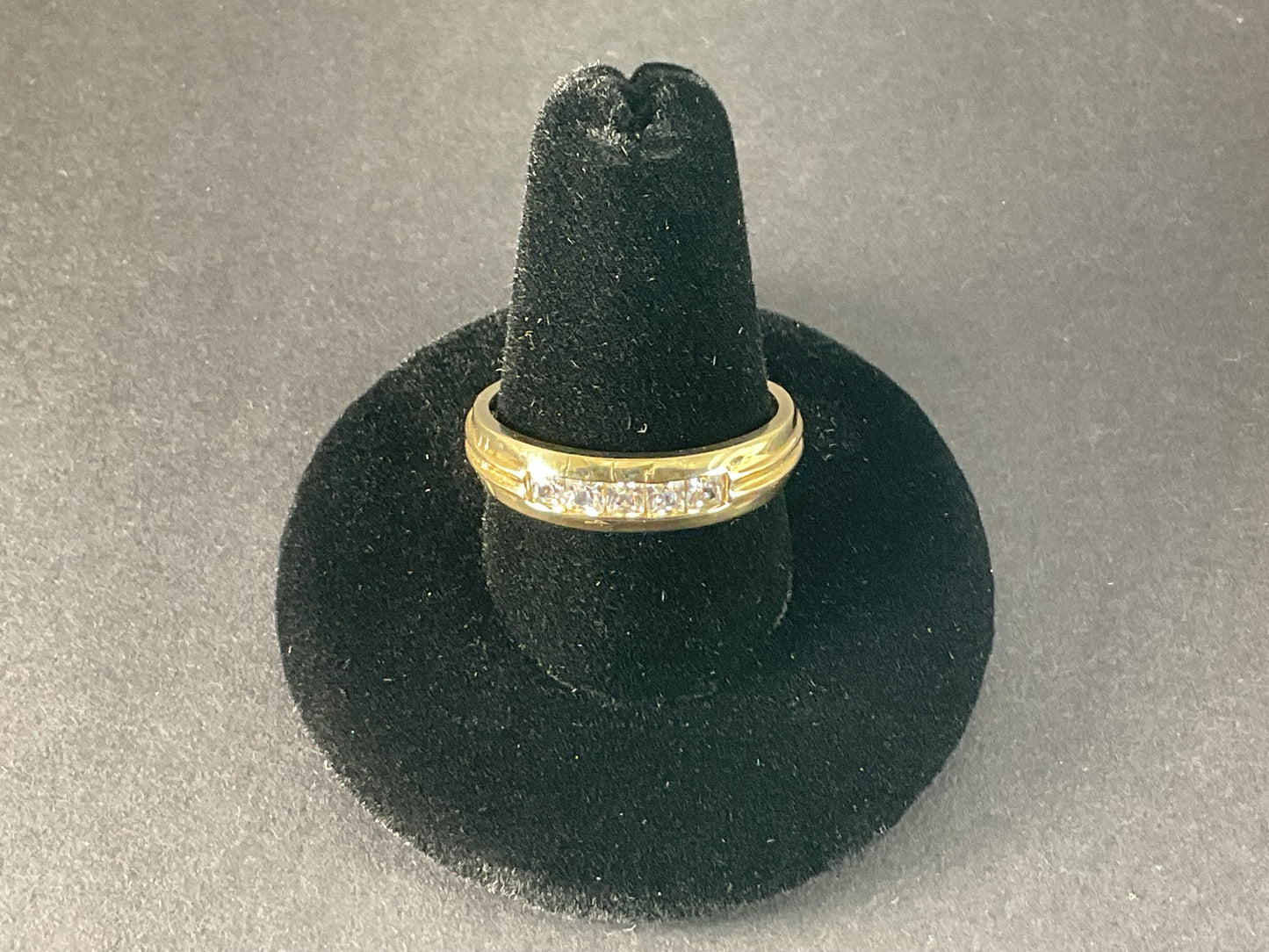 10K Gold Band Ring with Cubic Zirconia ,3.1 gm ,size 10 1/2 $205.00