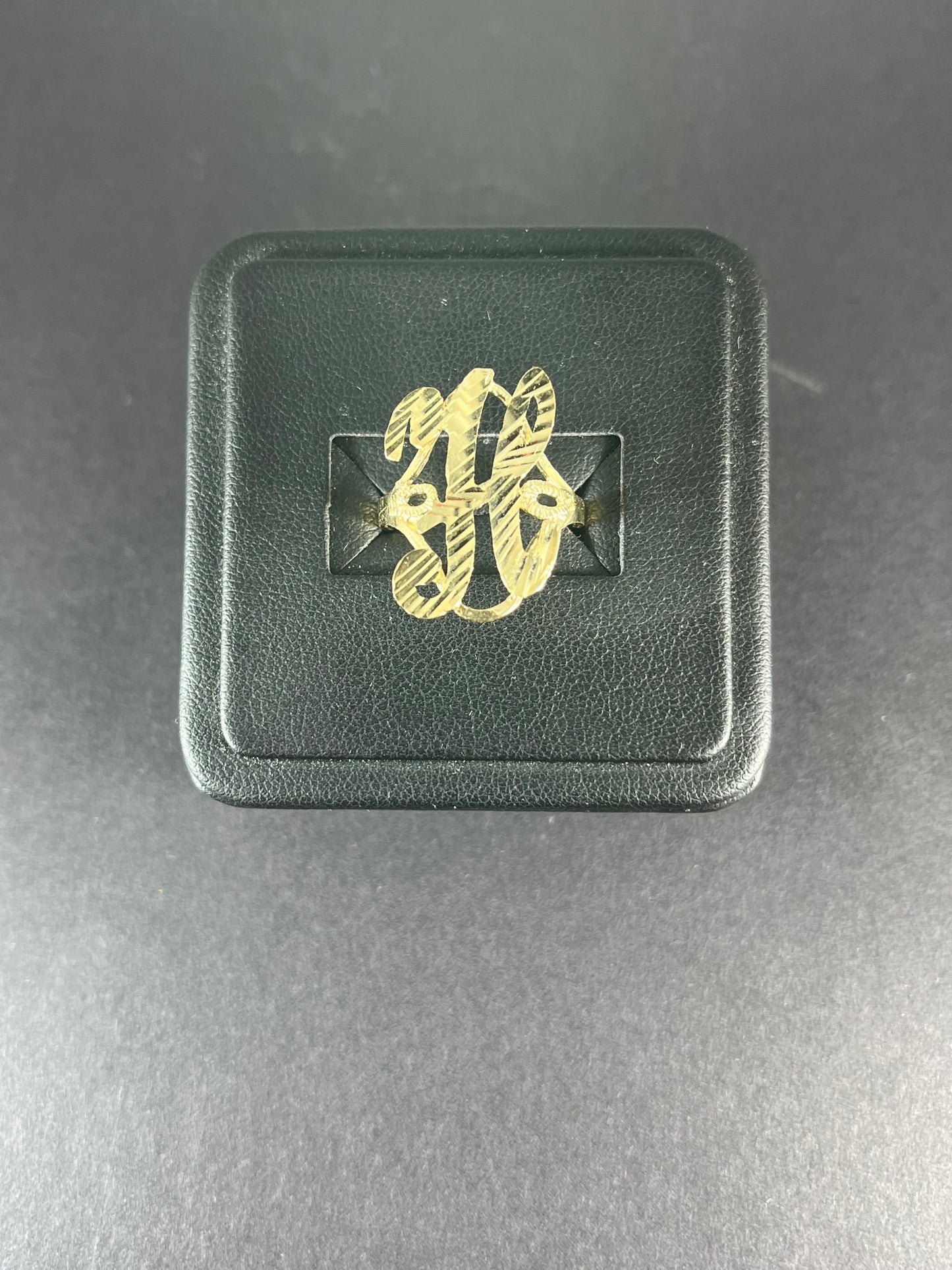 10K Initial Cursive Ring