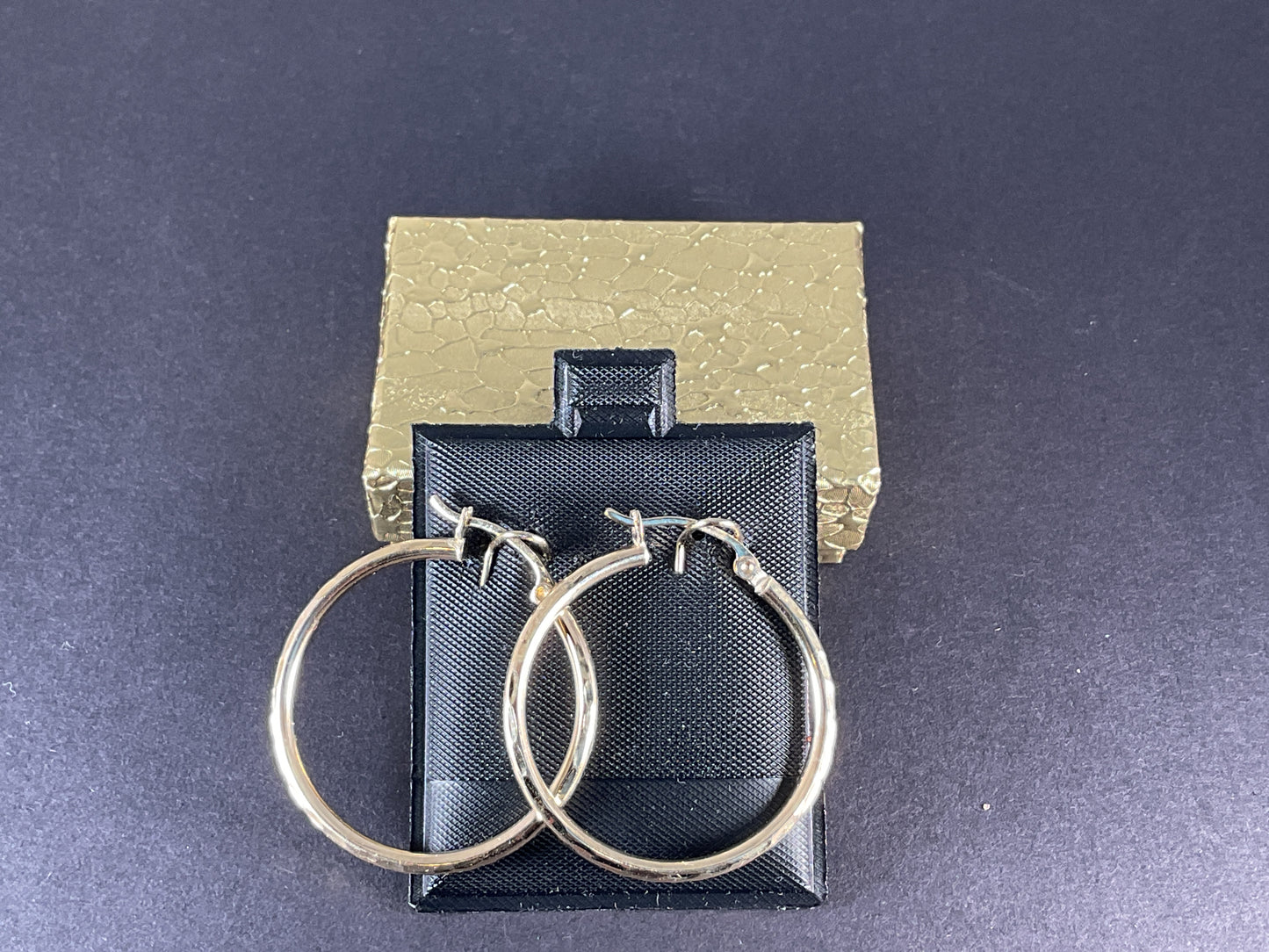 10k Gold Hoops Diamond Cuts 1.7 gm $115