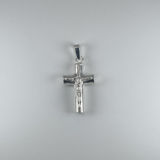 0.925 Sterling Silver 3.8gm Cross with Jesus Pendant