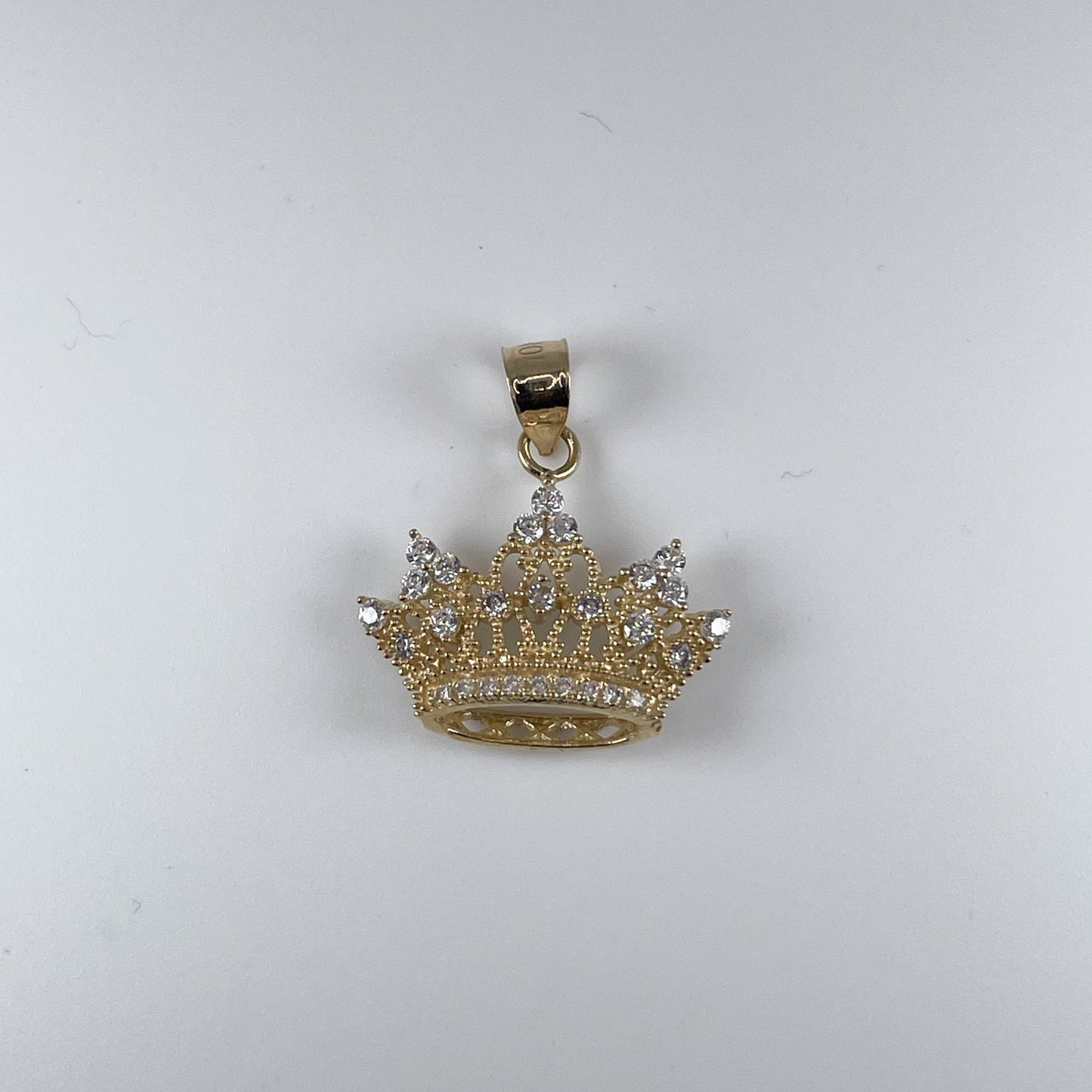 10K Crown 1.7gm Crown With Cubic Zirconia Pendant