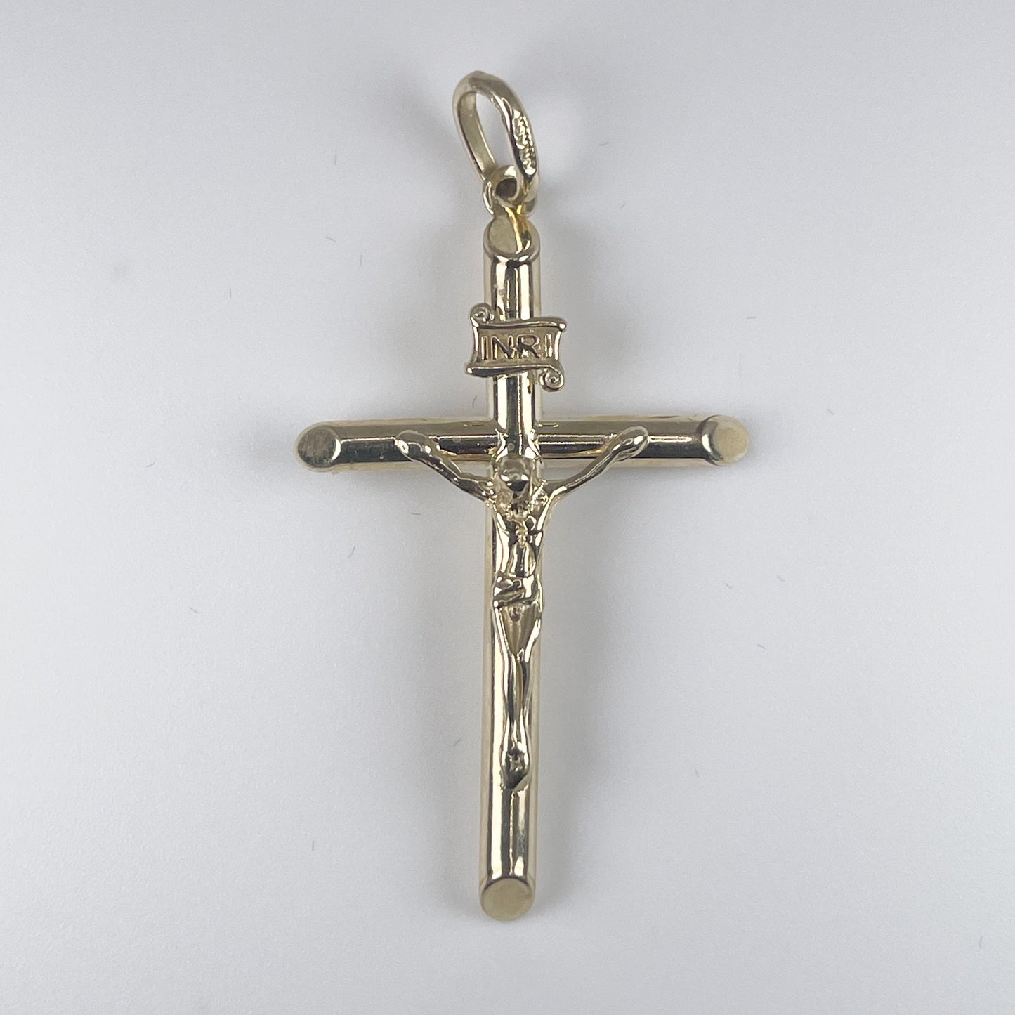 10K Gold 2.1gm Cross Pendant w Jesus Body