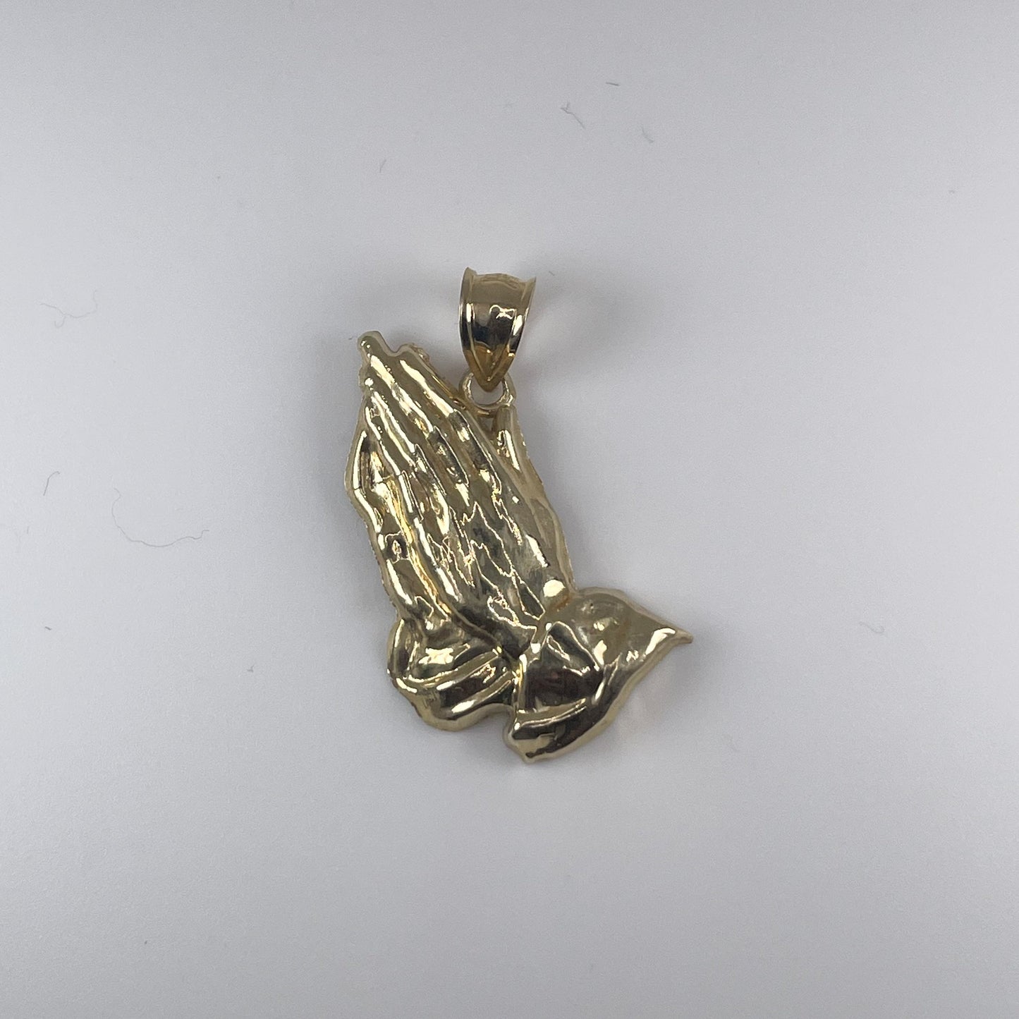 10K Gold 2.8gm Praying Hands Pendant