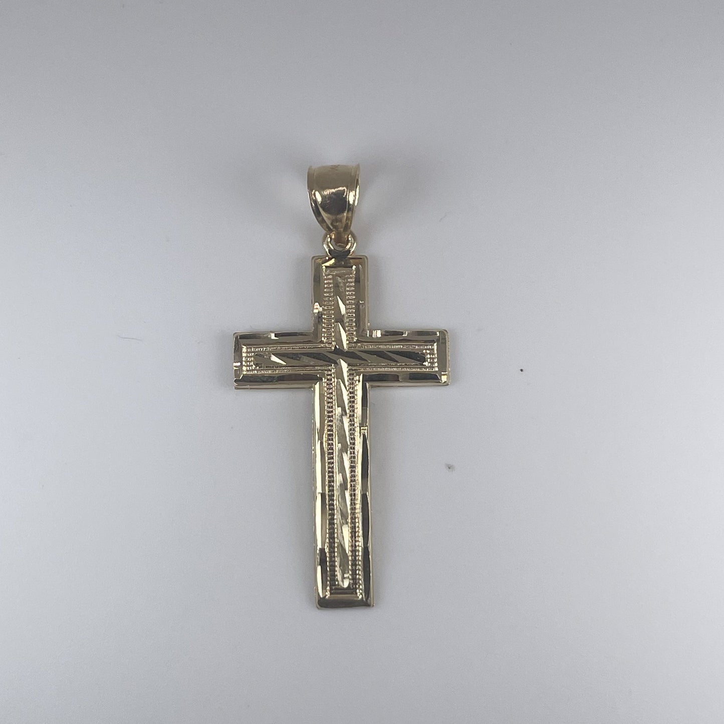 14K Gold 2.7gm D/Cut Cross