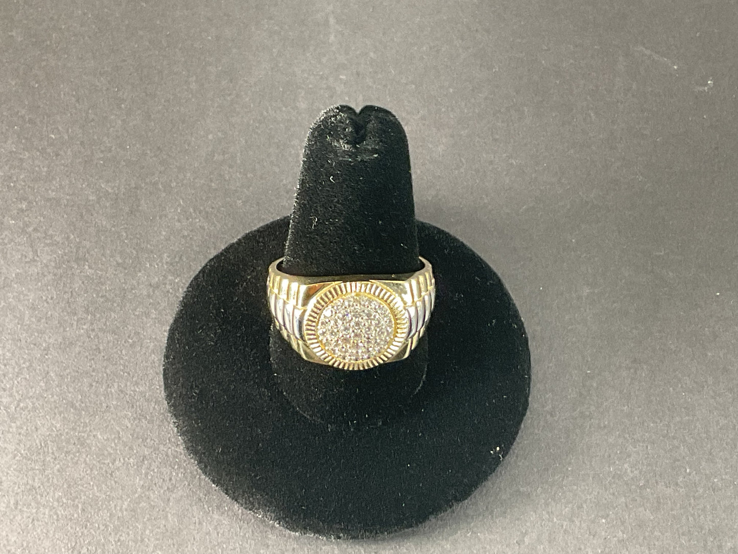 10k Gold Men s Ring 5.2 gm , size10 , with Cubic Zirconia.  $319.00