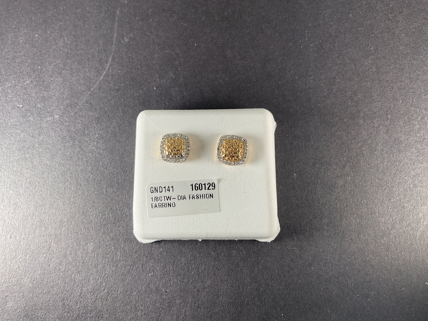 10k YELLOW GOLD DIAMOND STUD EARRINGS .12 ct SCREW BACK $220.00