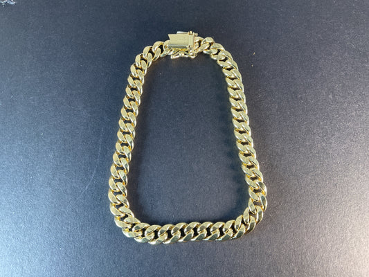 10K GOLD HOLLOW MIAMI CUBAN BRACELET 8.4 gm , 8”. $620.00